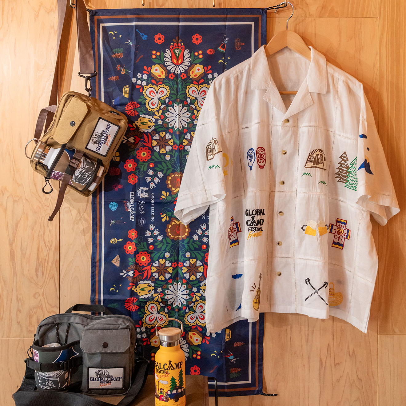 8398_[2026] ムーキャンシャツ_sceanF.jpg